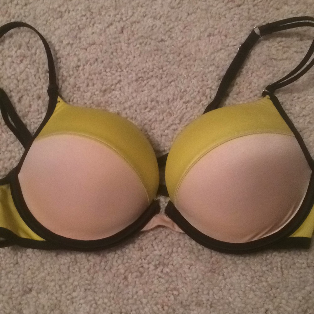 Victoria secret bra