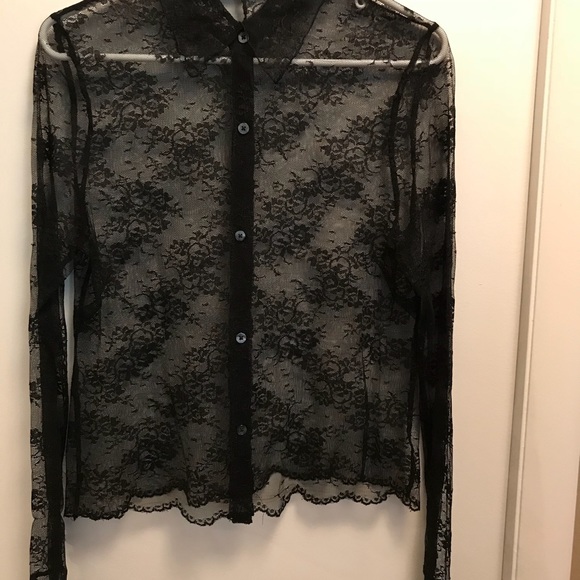 Old Navy Lace Top - Picture 1 of 4