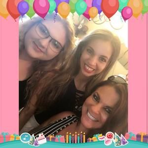 Meet your Posher, Wendy