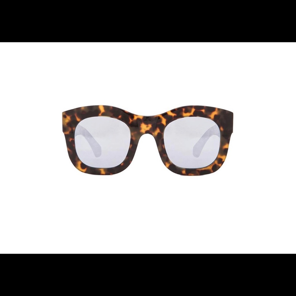 Illesteva Hamilton in Tortoise & Silver Mirrored