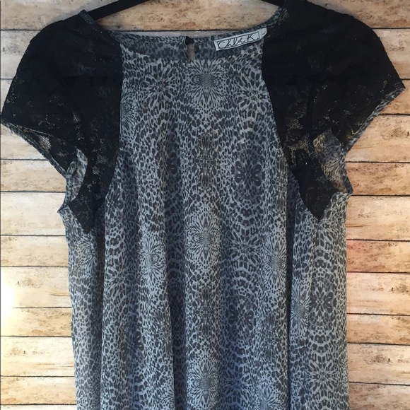 L Chloe K top - Picture 3 of 4