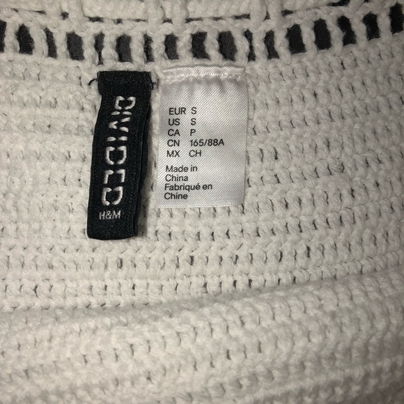 Off the shoulder crop top - Picture 3 of 3