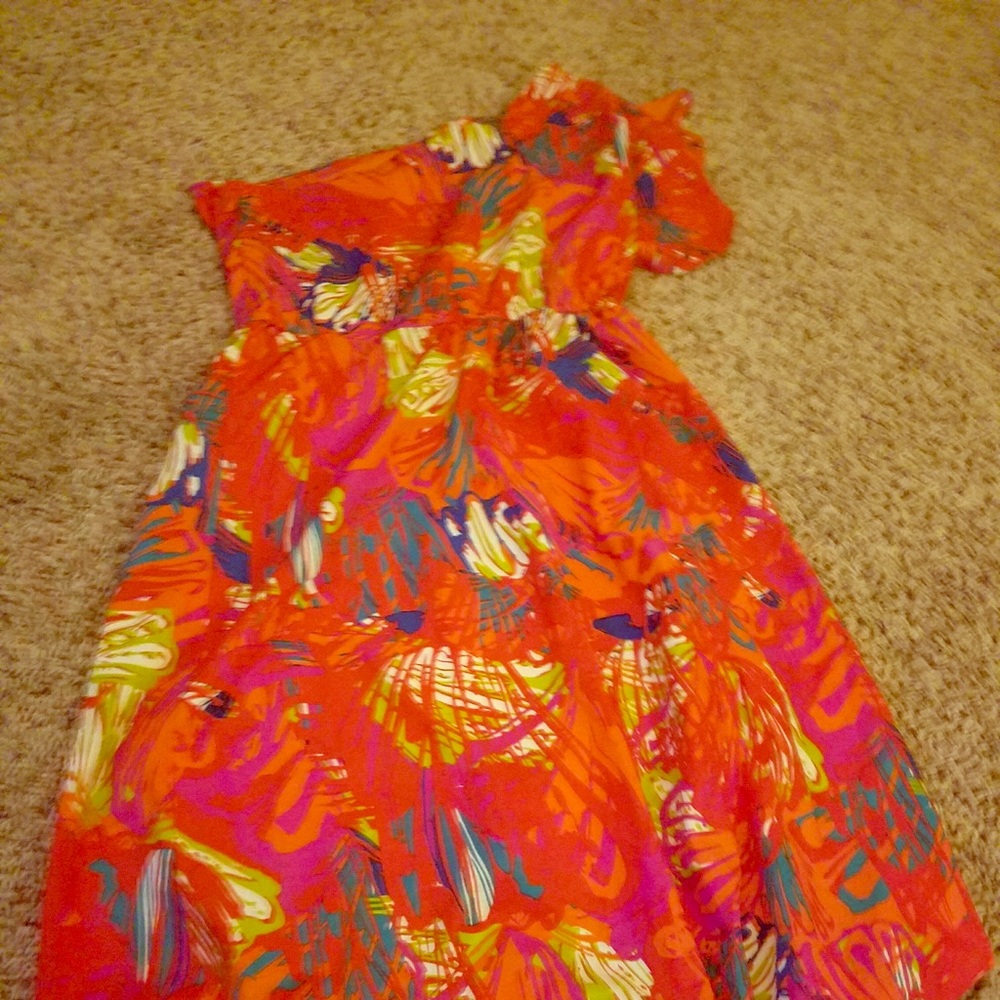 Printed satin dress one shoulder. So flattering