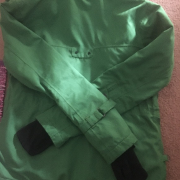 O’NEILL ❤️ VERY WARM COAT 🔴SALE SKI AND MORE ❄️💦☃️COAT❤️❤️make an offer - Picture 5 of 7