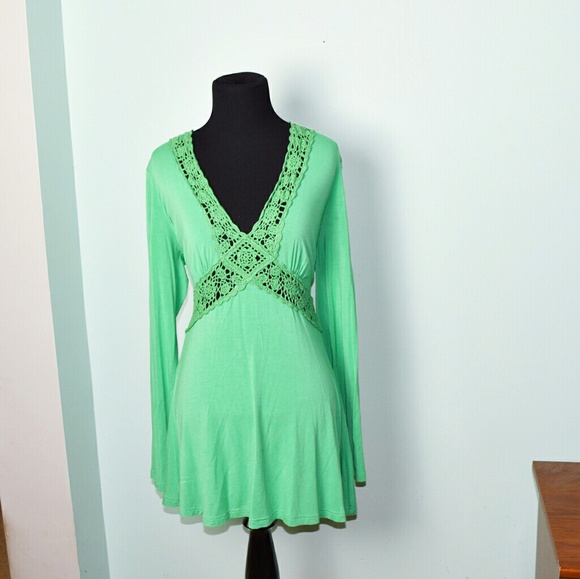 Tops - Super Cute Green Tunic