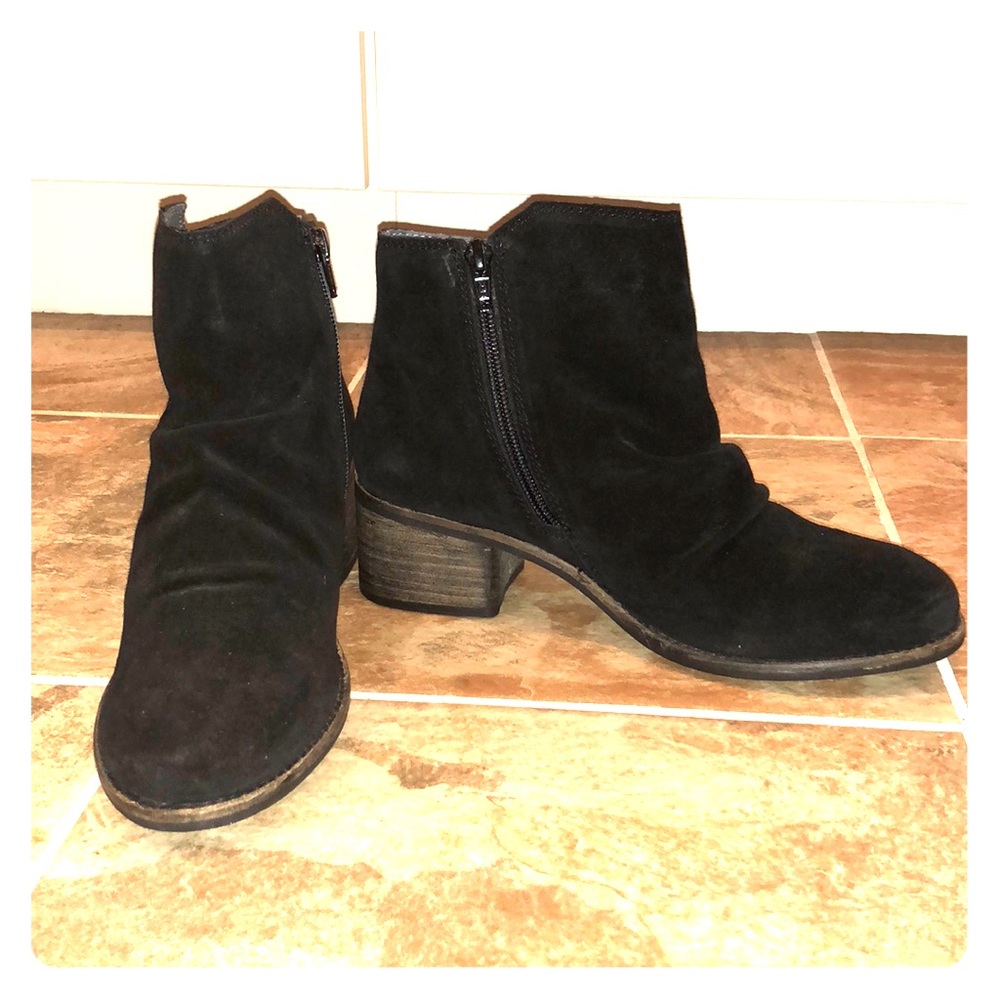 Seychelles Black Suede Booties