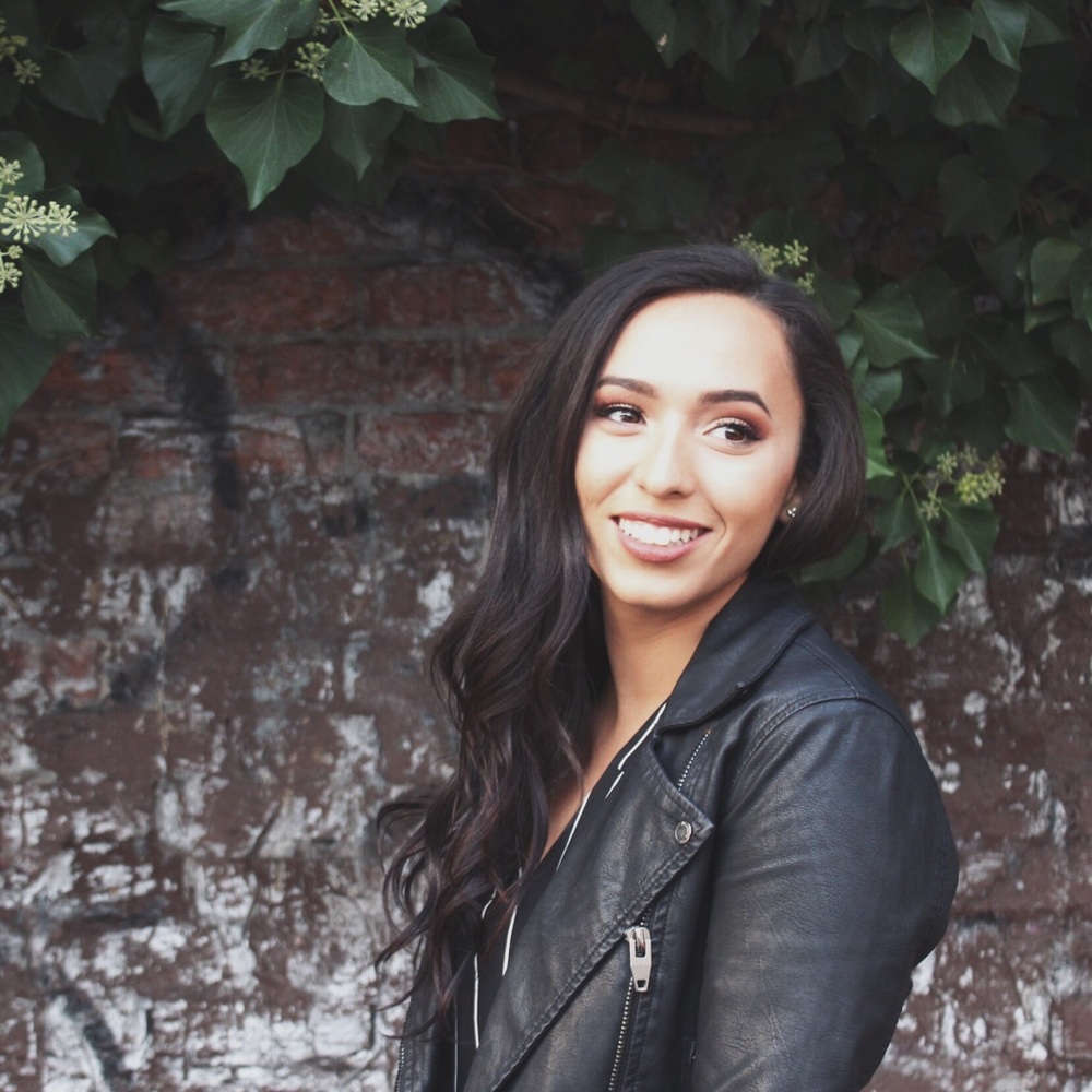 Meet your Posher, Crystal