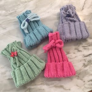Handknit newborn baby hats