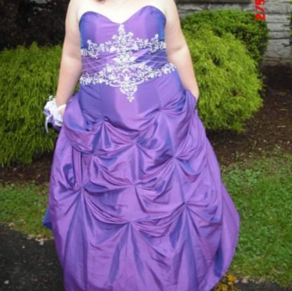 Gorgeous strapless purple prom dress SZ 22 (18)