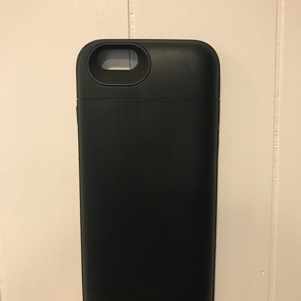 Mophie charging case for iPhone 6