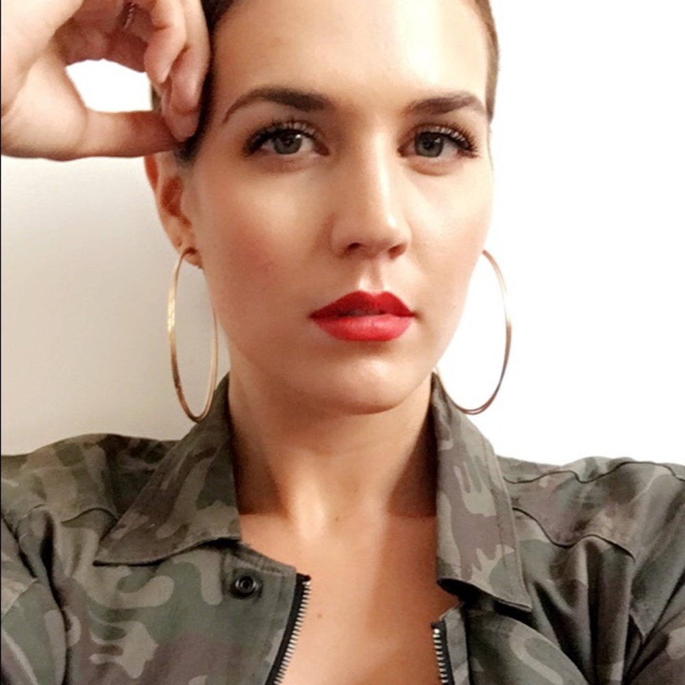 Meet your Posher, Jordyn