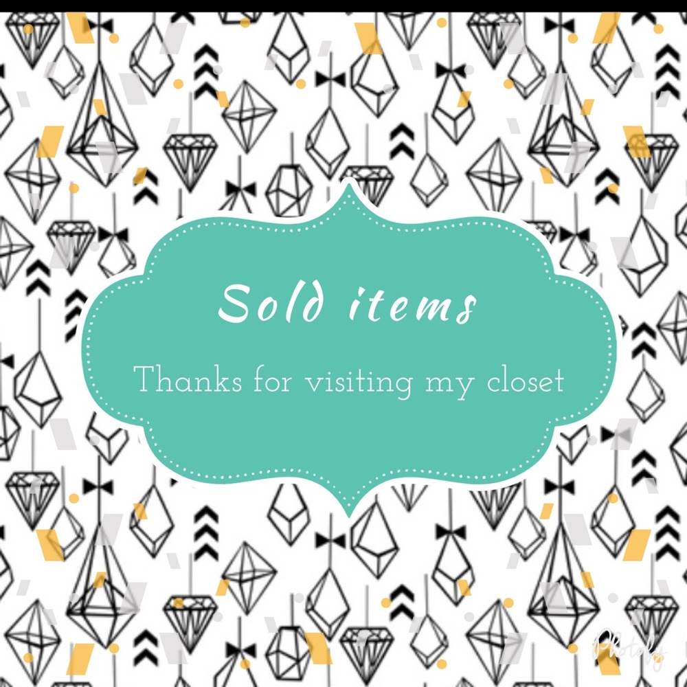 Items below have been sold ☺️