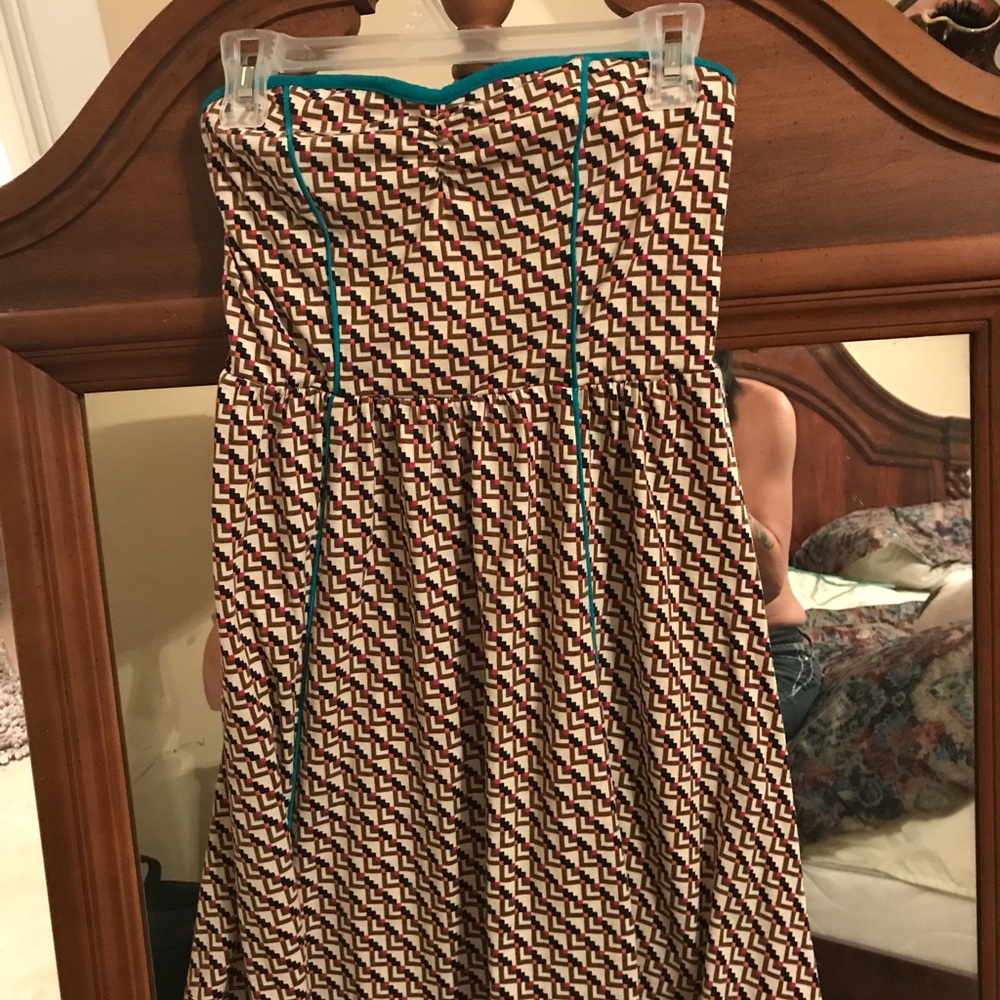 Strapless summer dress size 4/s will fit medium