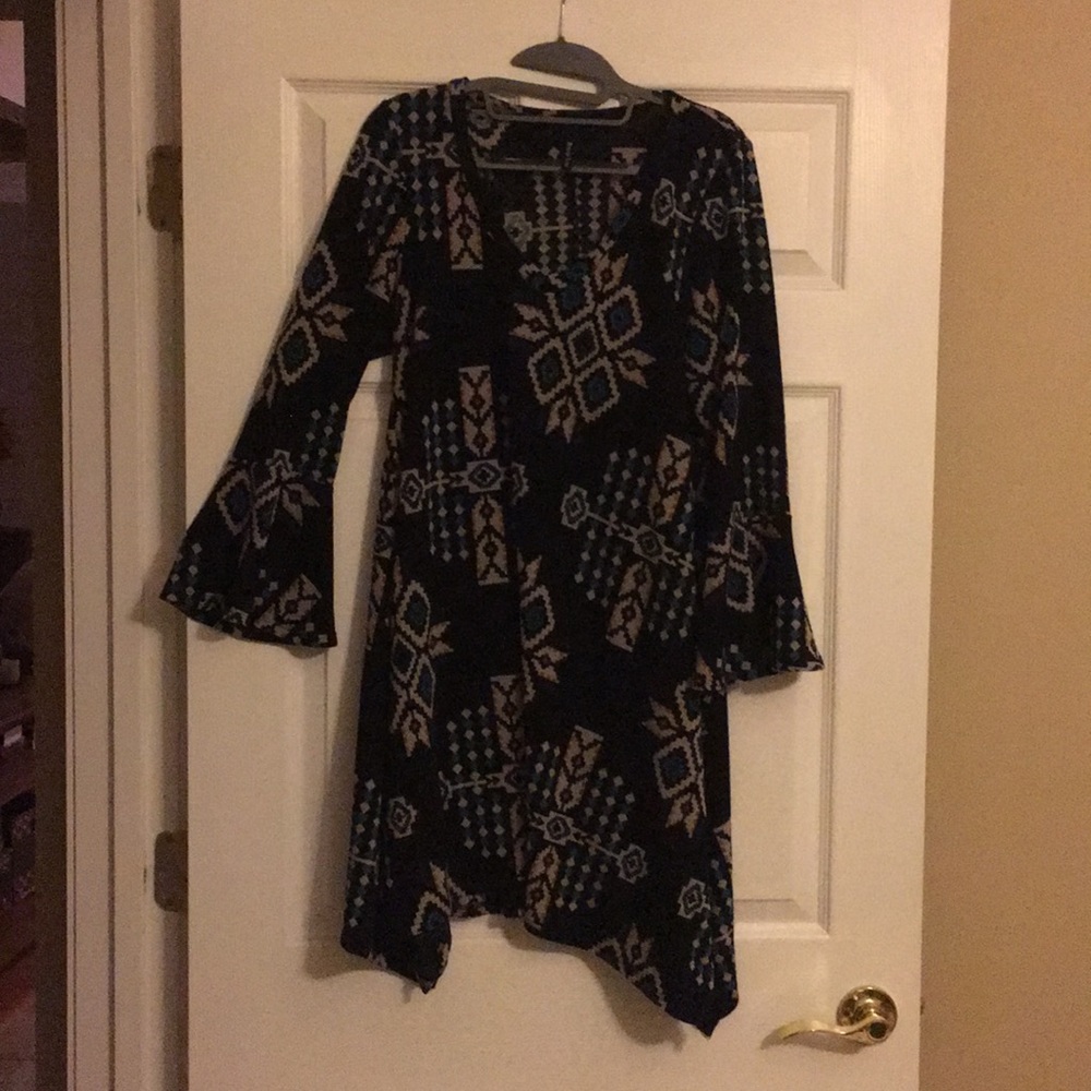 Black Aztec Design Tunic with trumpet sleeve
