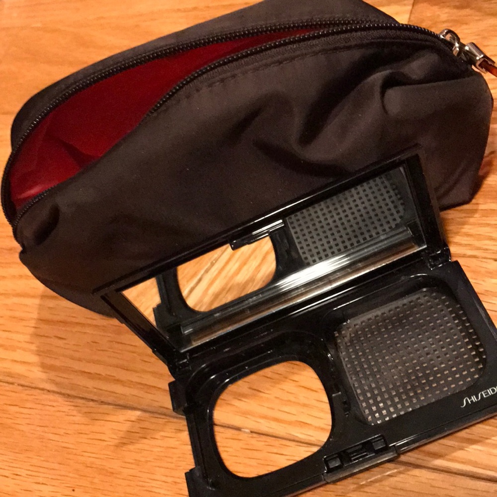 Shiseido case, Laura Mercier bag bundle