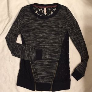 Black & grey long-sleeve and lace