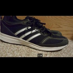 Adidas Bounce running shoe size 11