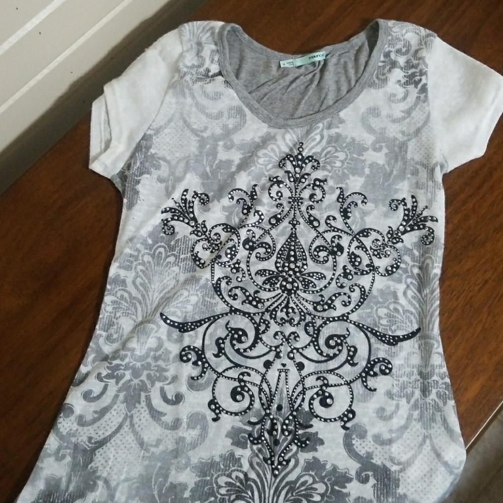 Maurices shirt grey, white, black