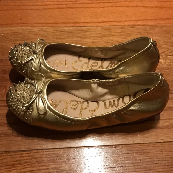 Too big - Picture 2 of 3