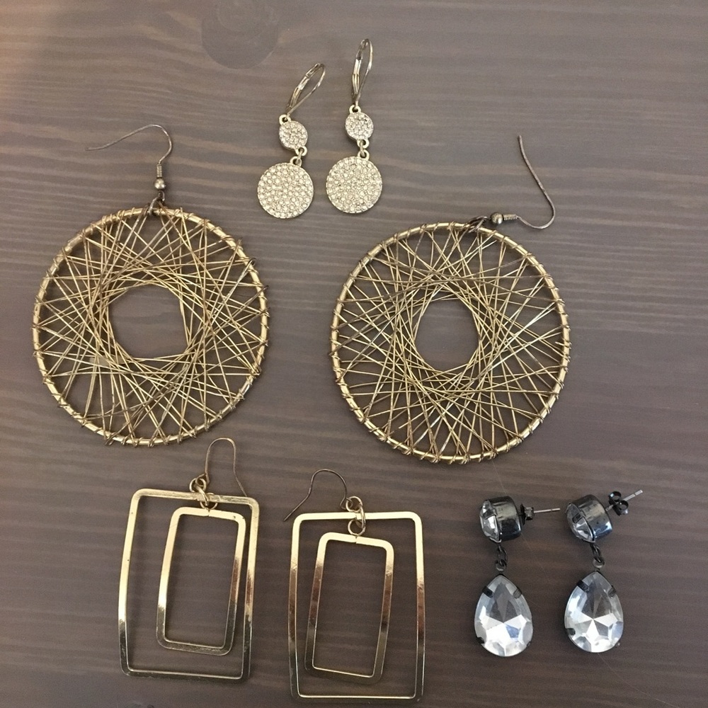 BUNDLE OF 4 SETS EARRINGS