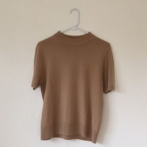 TRADED ✨ Turtleneck Short Sleeve Sweater