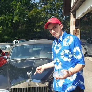 Meet your Posher, Thomas