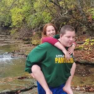 Meet your Posher, Chloe