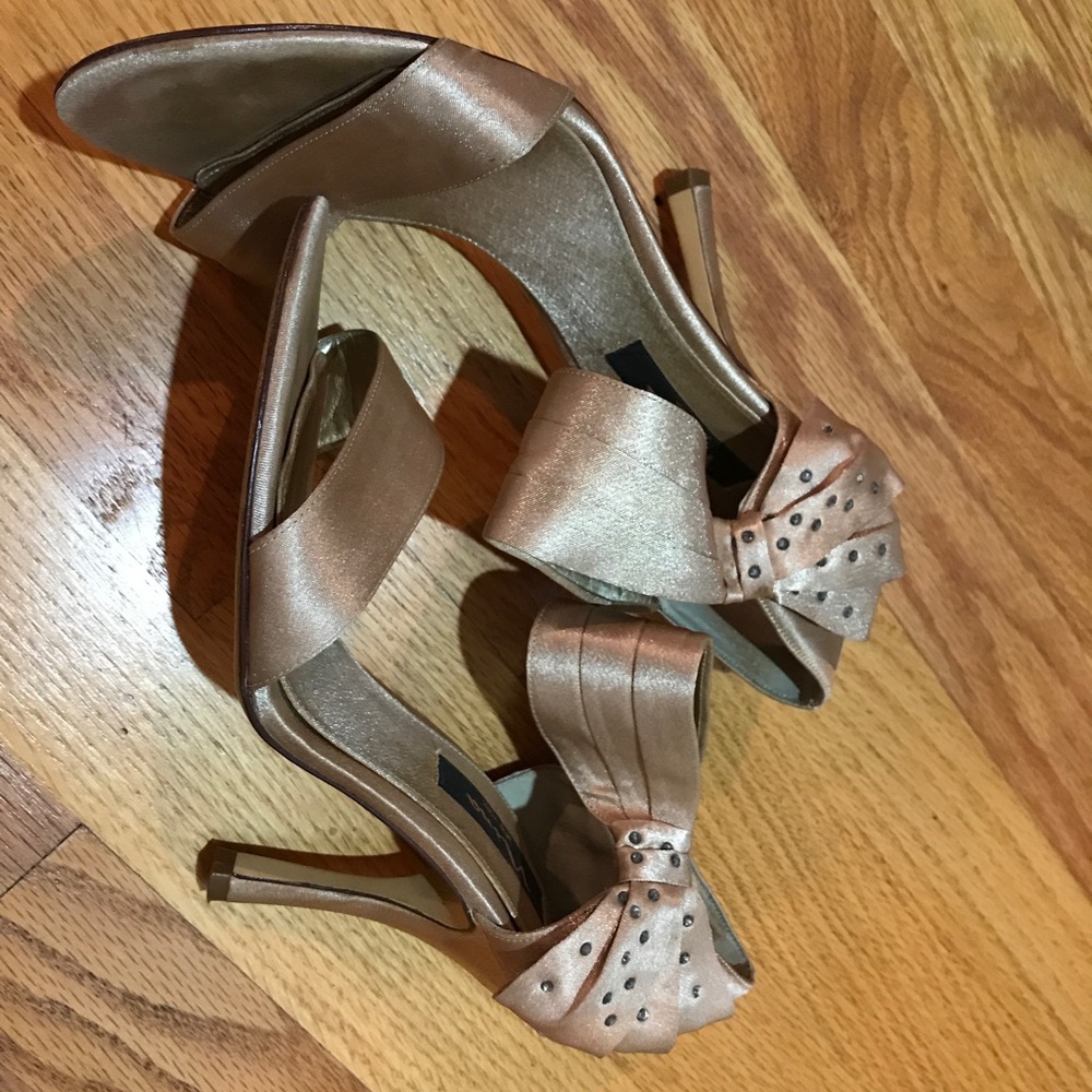 Nina Gold Sandals with Bow