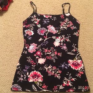 Brand new w/ sticker floral tank cami never worn~