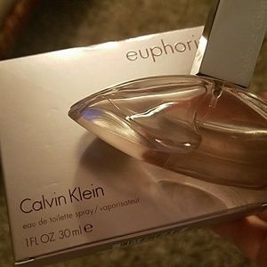 Calvin Klein Euphoria Spray