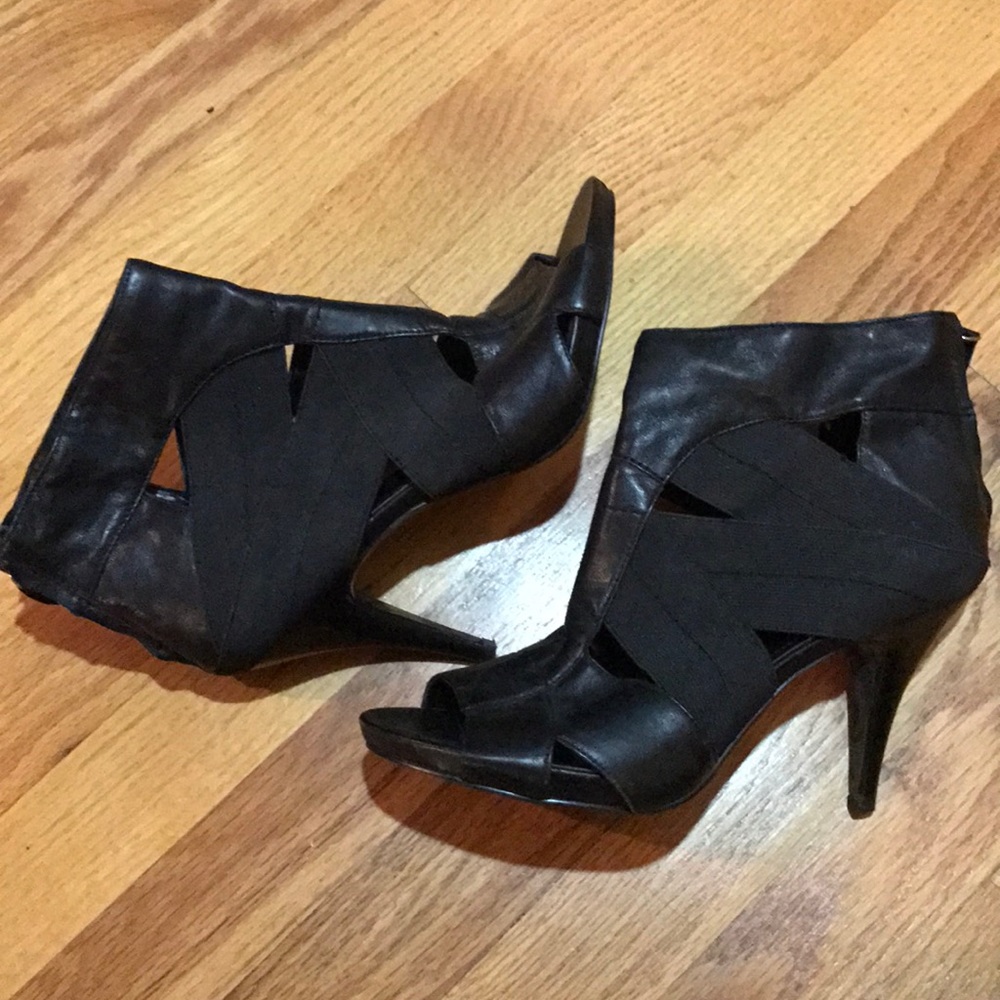 Nine West Black Elastic & Leather Heels