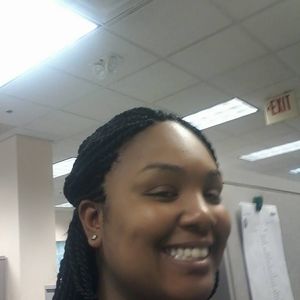 Meet your Posher, Shea