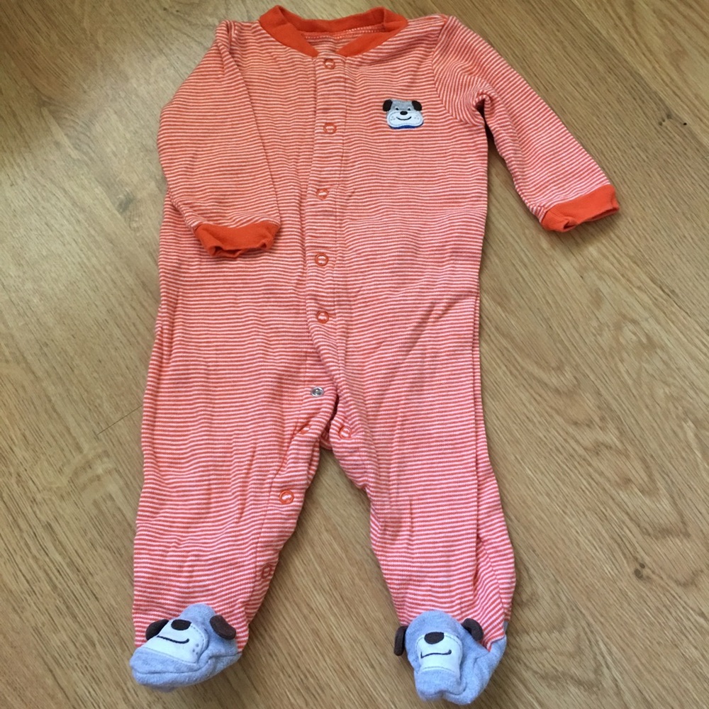 🤖Carter’s orange puppy footie pajamas