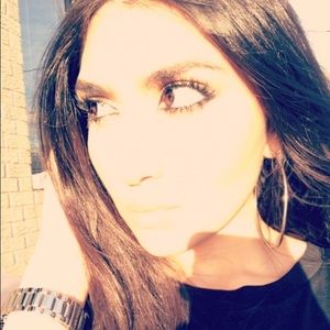 Meet your Posher, Sawsan