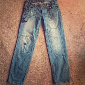 Relaxed Fit Boyfriend Jeans Embroidered Distressed