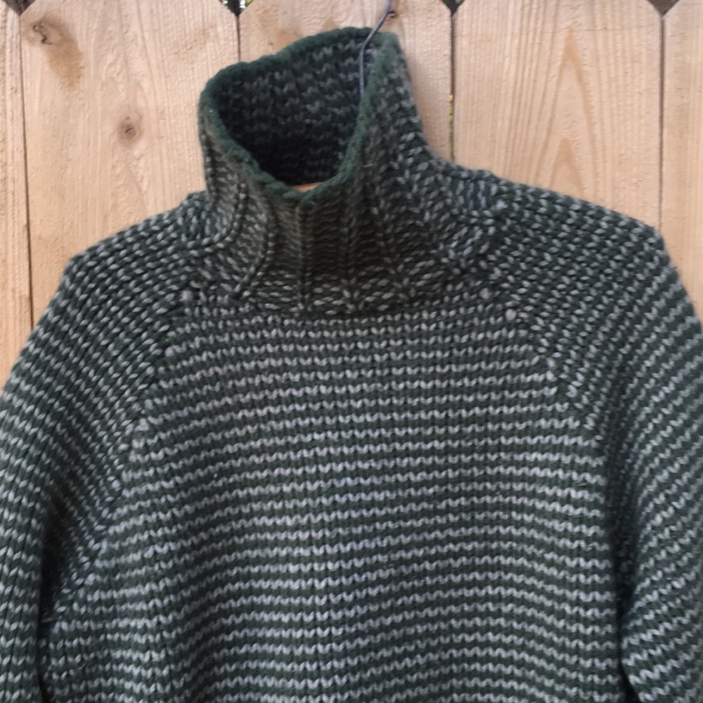 Retro J Crew Sweater size Large - Picture 3 of 8