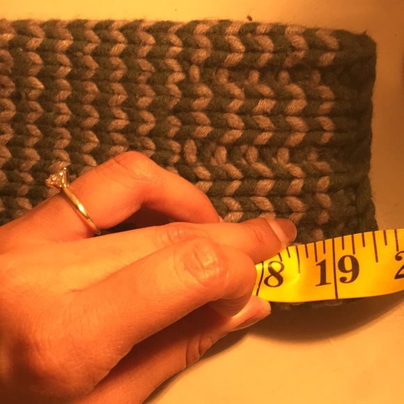 Retro J Crew Sweater size Large - Picture 7 of 8