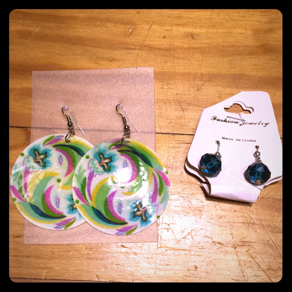 NWOT two pairs of dangly earrings