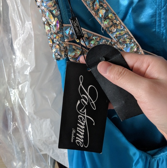 NWT La Femme Turquoise Beaded Prom Homecoming Gown - Picture 4 of 4