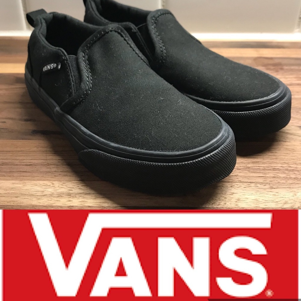 Vans Canvas Slip Ons [Kids]