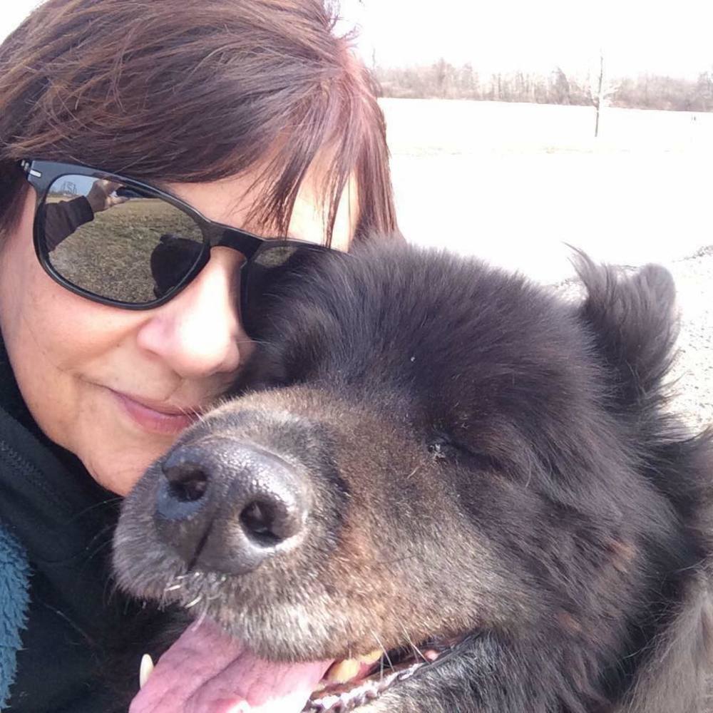 Meet your Posher, Joni