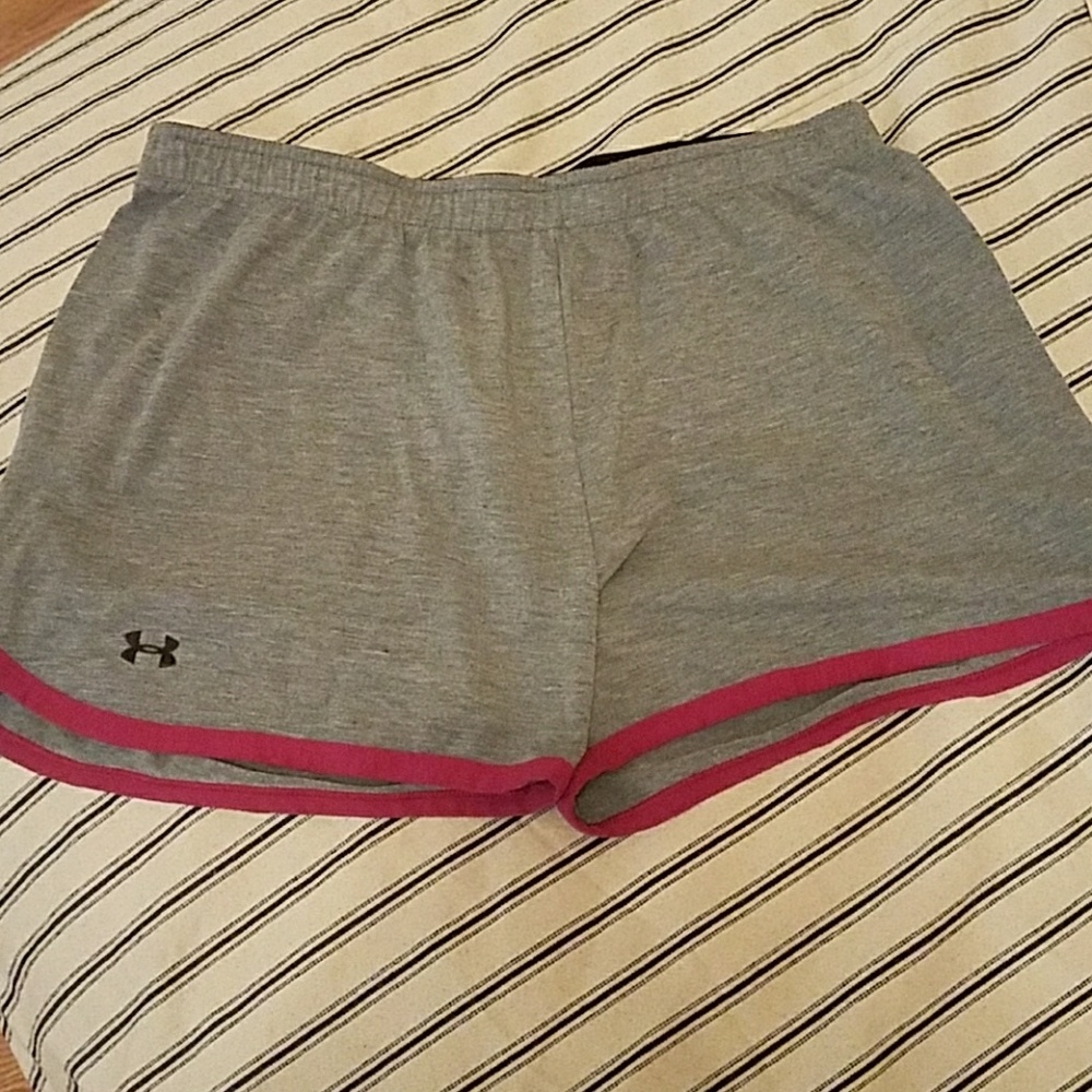 Ladoes small under armour shorts