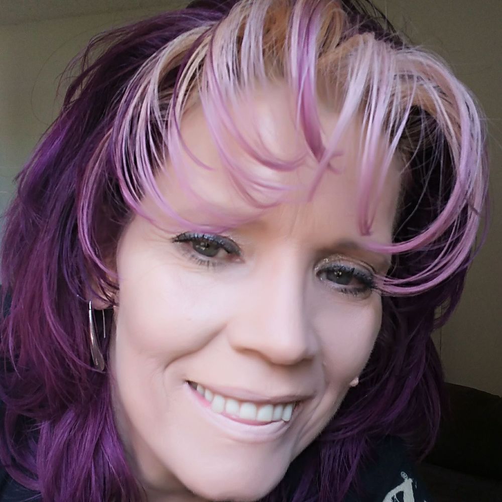 Meet your Posher, Desiree