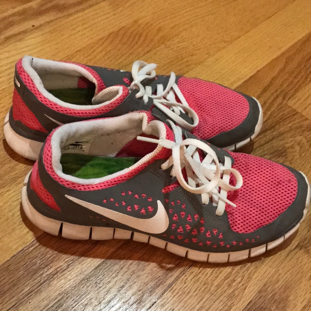 Pink Nike Gymshoes