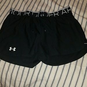 Ladies medium under armour shorts