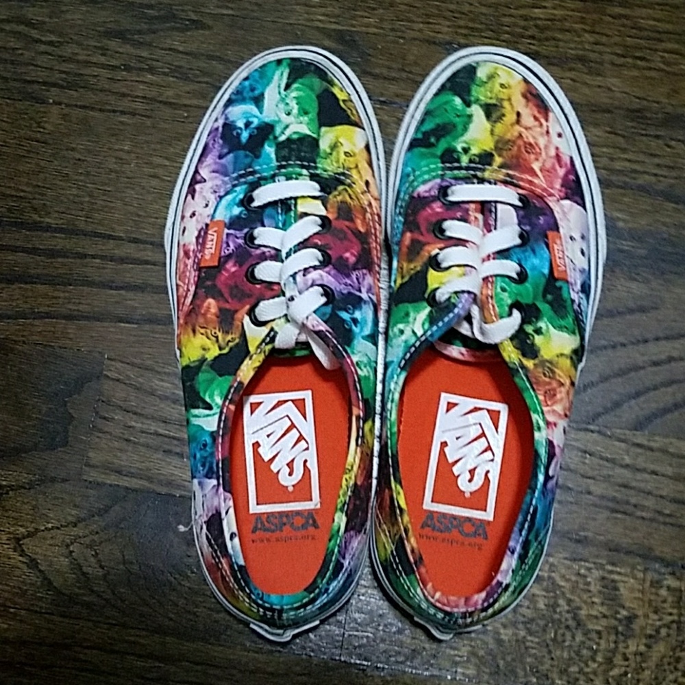 KITTYKAT VANS