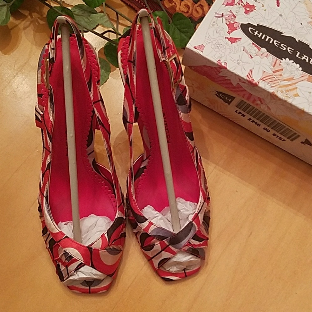 NEW...Chinese Laundry Colette Heels - Red