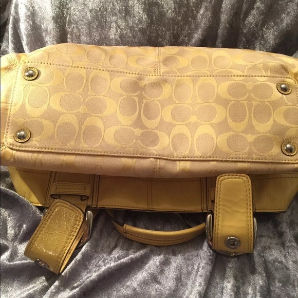 Coach Signature Hobo Bag - Picture 3 of 4