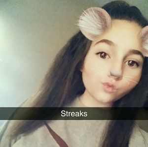 Meet your Posher, Leah