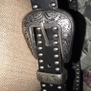 Urban Outfitters Accessories - URBAN OUTFITTERS BELT NWOT Urban Outfitters Accessories - URBAN OUTFITTERS BELT NWOT